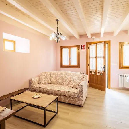 Picu Llagos Apartment Onís